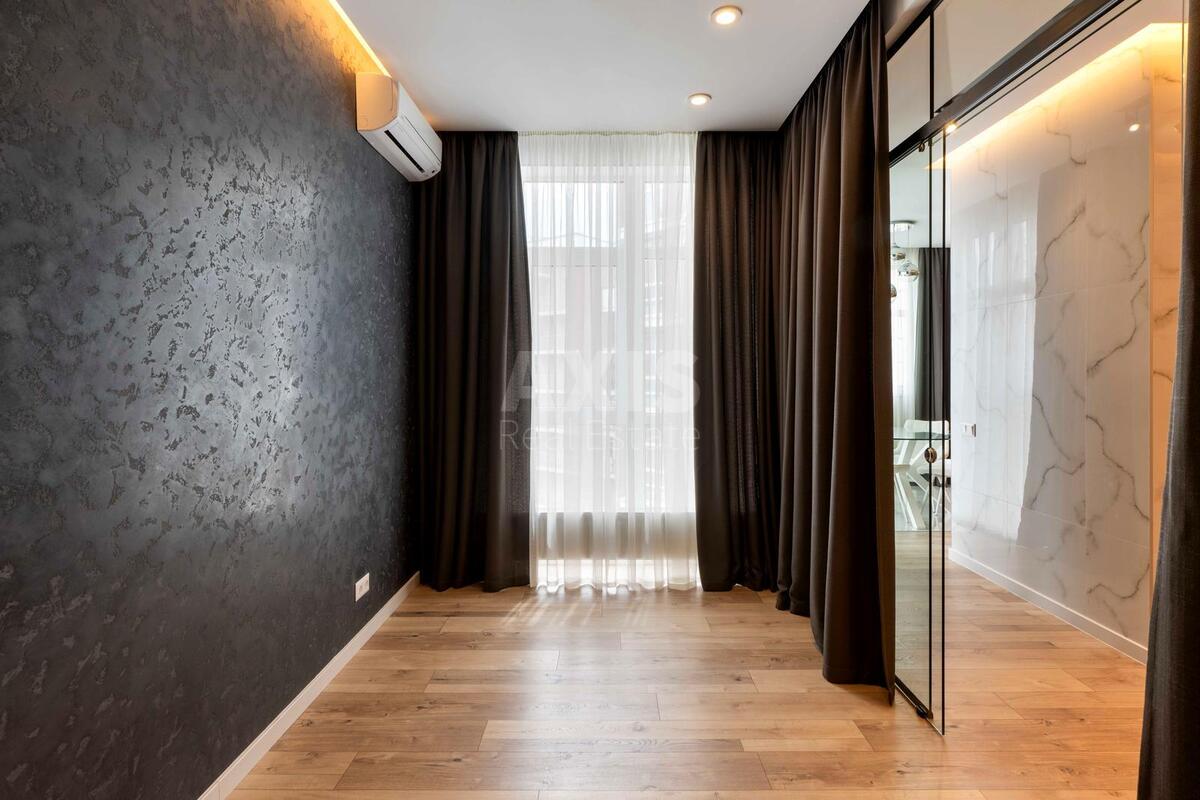 4k apartment vul. Vasylya Tyutyunnyka 52/16149918