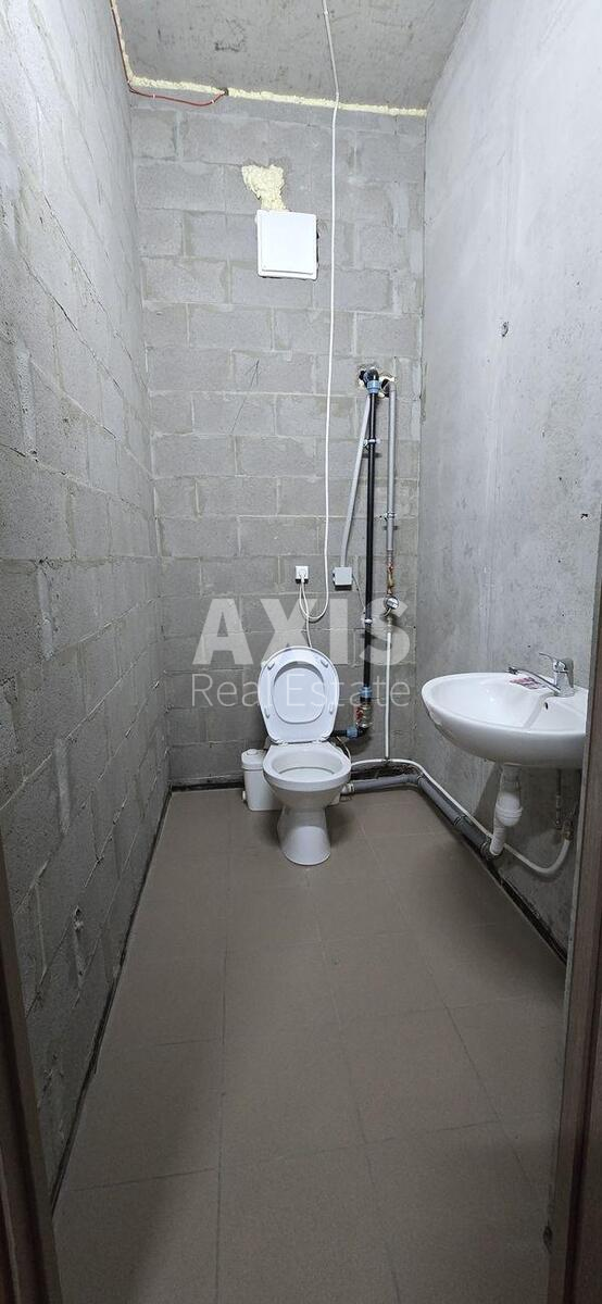 Service object vul. Oleksandra Olesja 10, 81m2596946