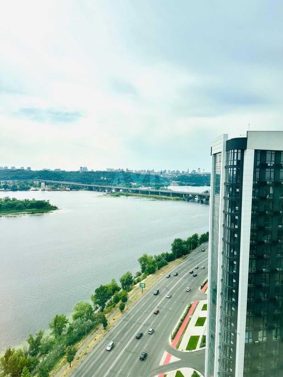 3k apartment nab. Dniprovs'ka 15