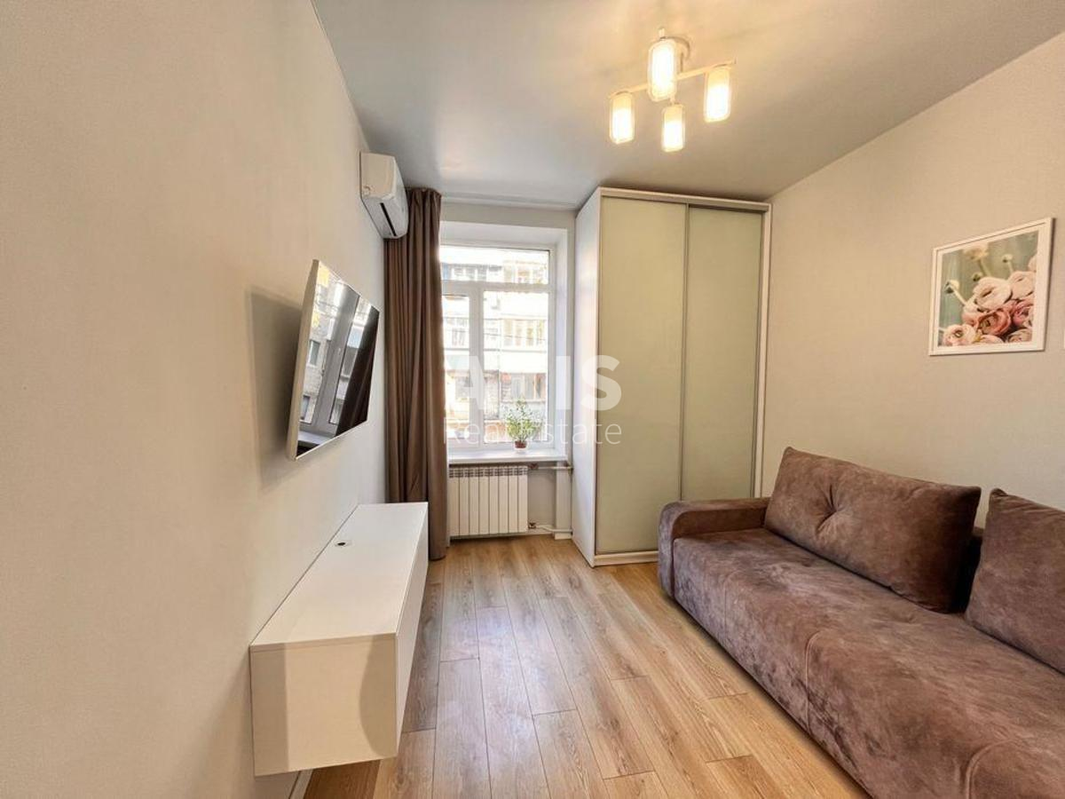 2k apartment vul. Shhekavyc'ka 42/484