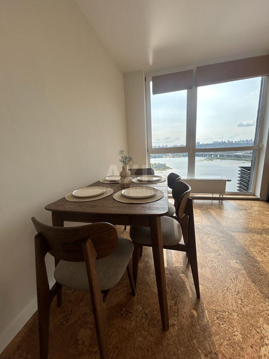 1k apartment nab. Dniprovs'ka 15Ж567101