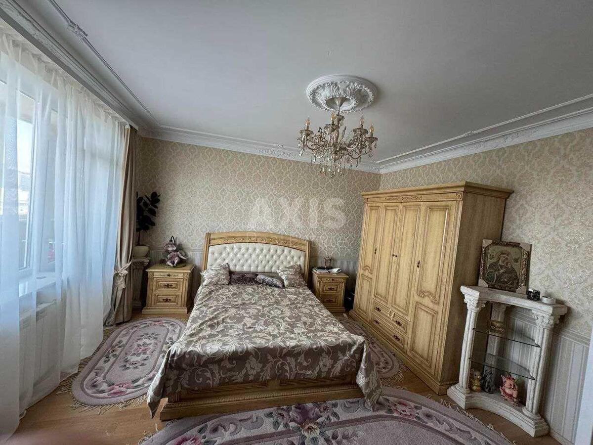 3k apartment nab. Dniprovs'ka 231