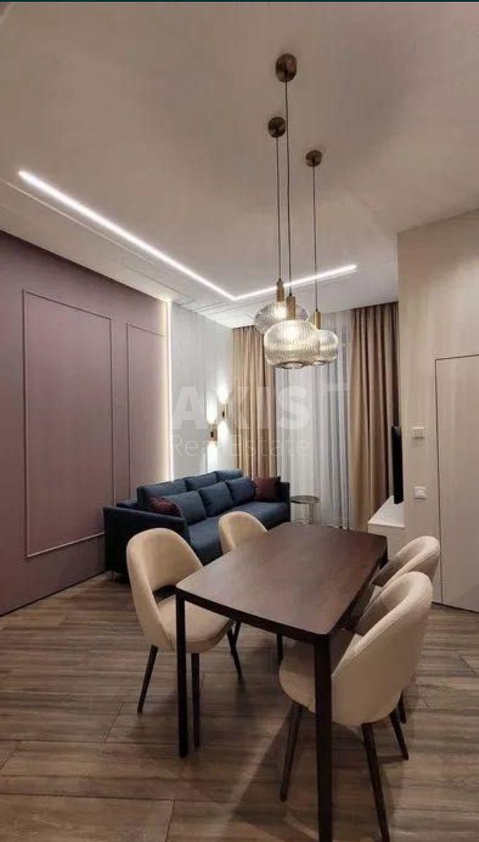 1k apartment vul. Antonovycha 136