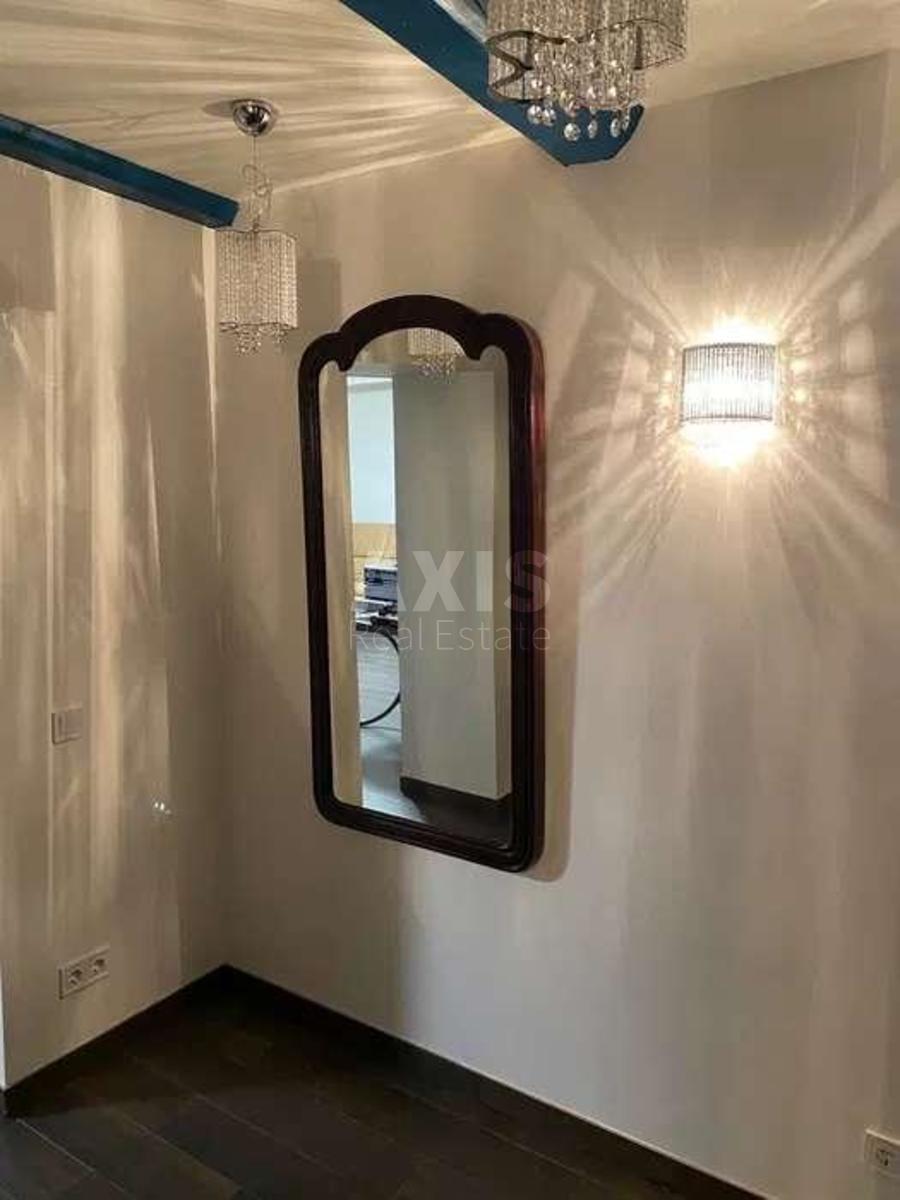 House vul. Laureats'ka, 180m2, Kyiv city1