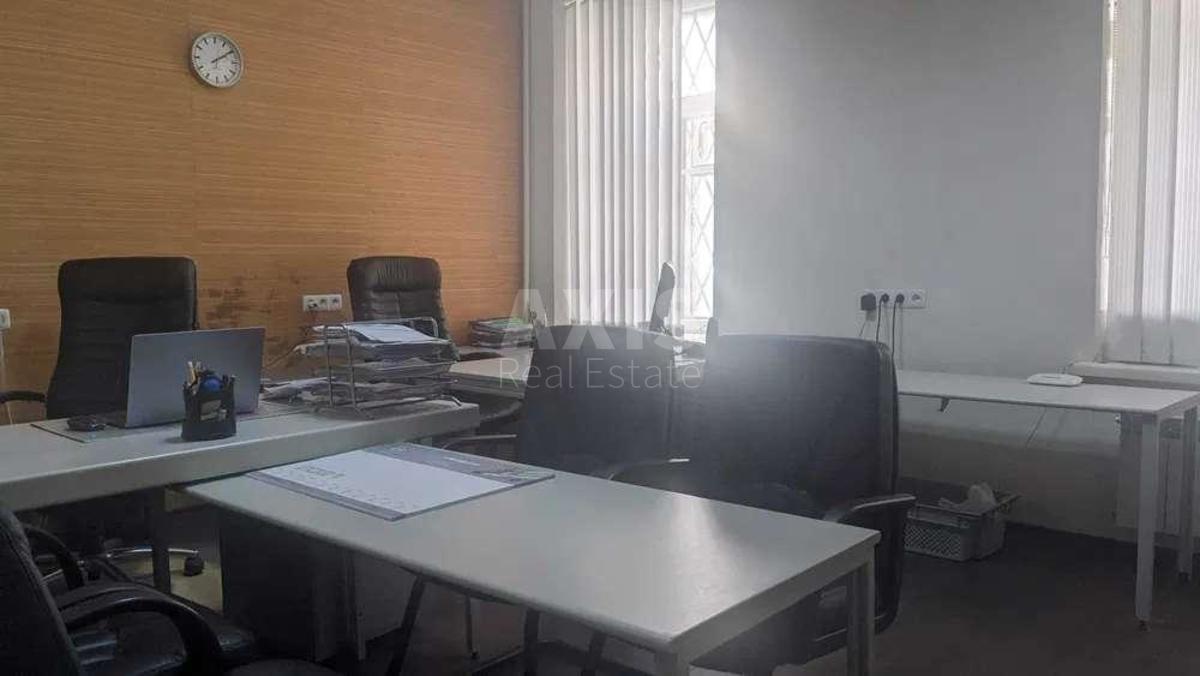 Office vul. Myhajlivs'ka 24В, 76m2