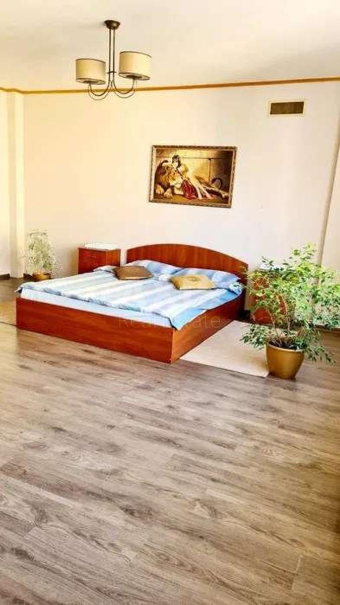 Дoм ул. Осокорская, 285м2, город Киев11