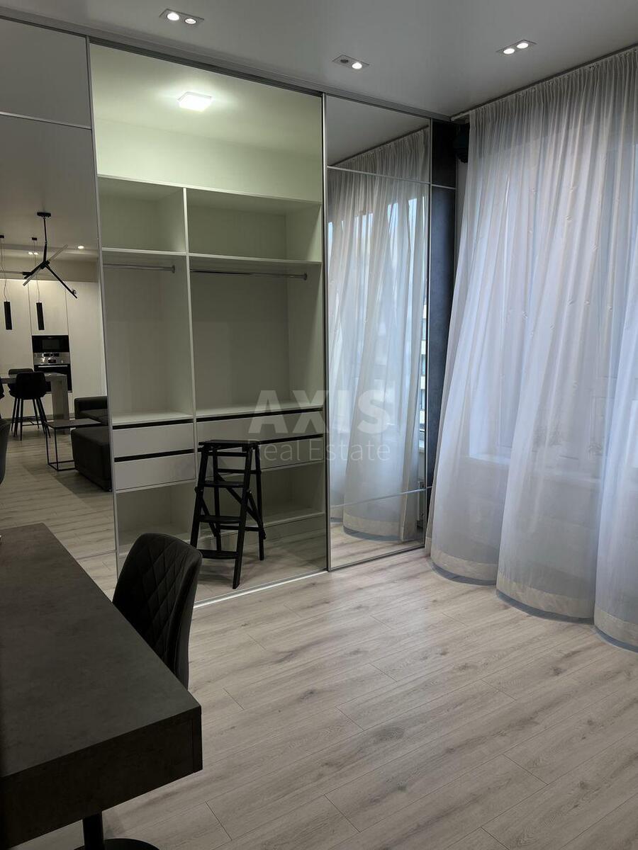 2k apartment vul. Vasylya Tyutyunnyka 28А6247911