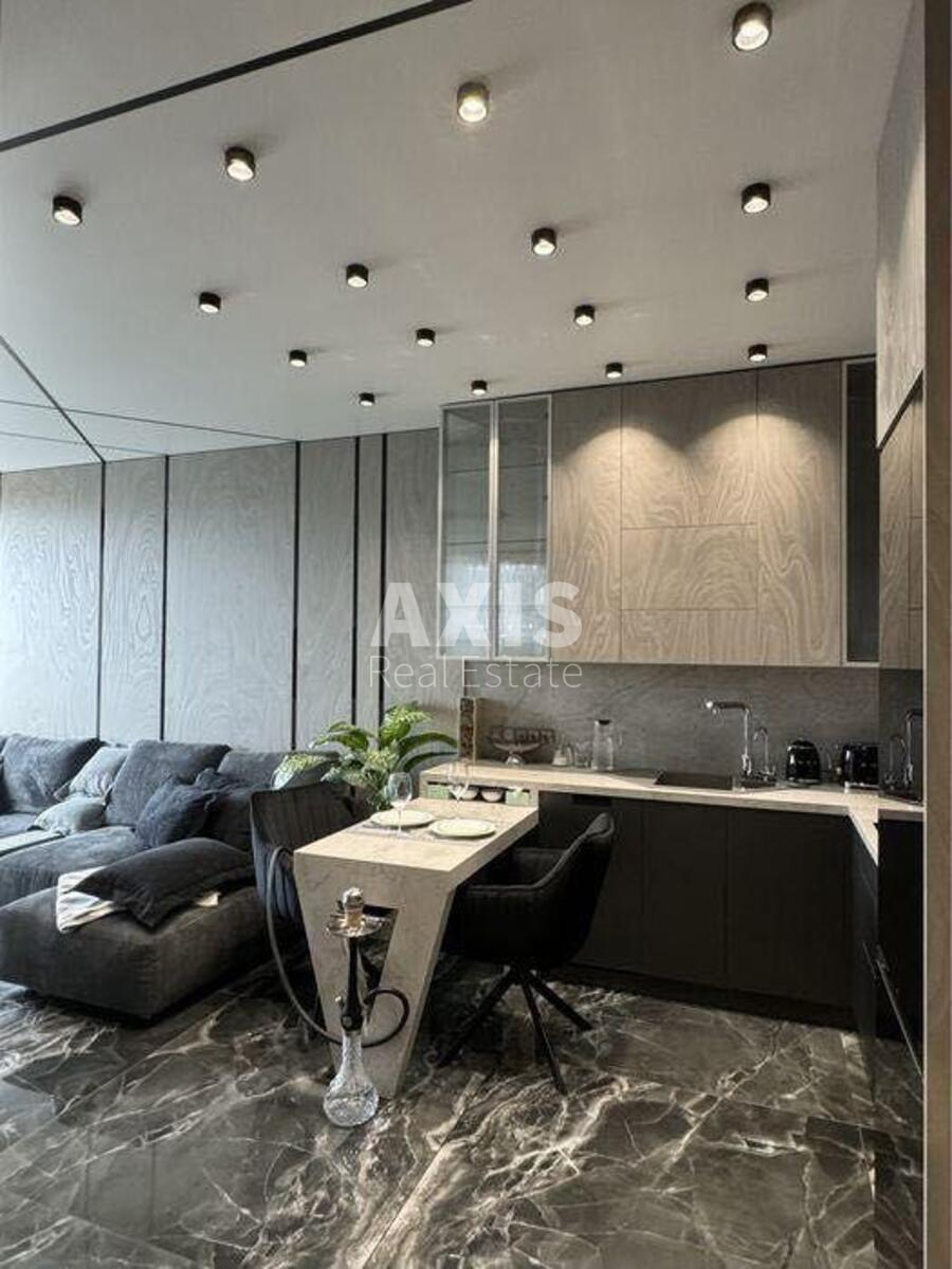 1k apartment vul. Antonovycha 1090