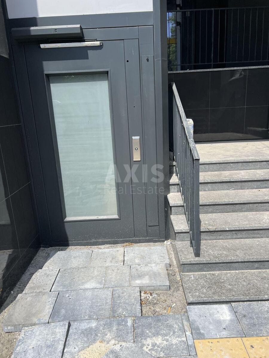 Trade object vul. Sholudenka 30, 140m2572512