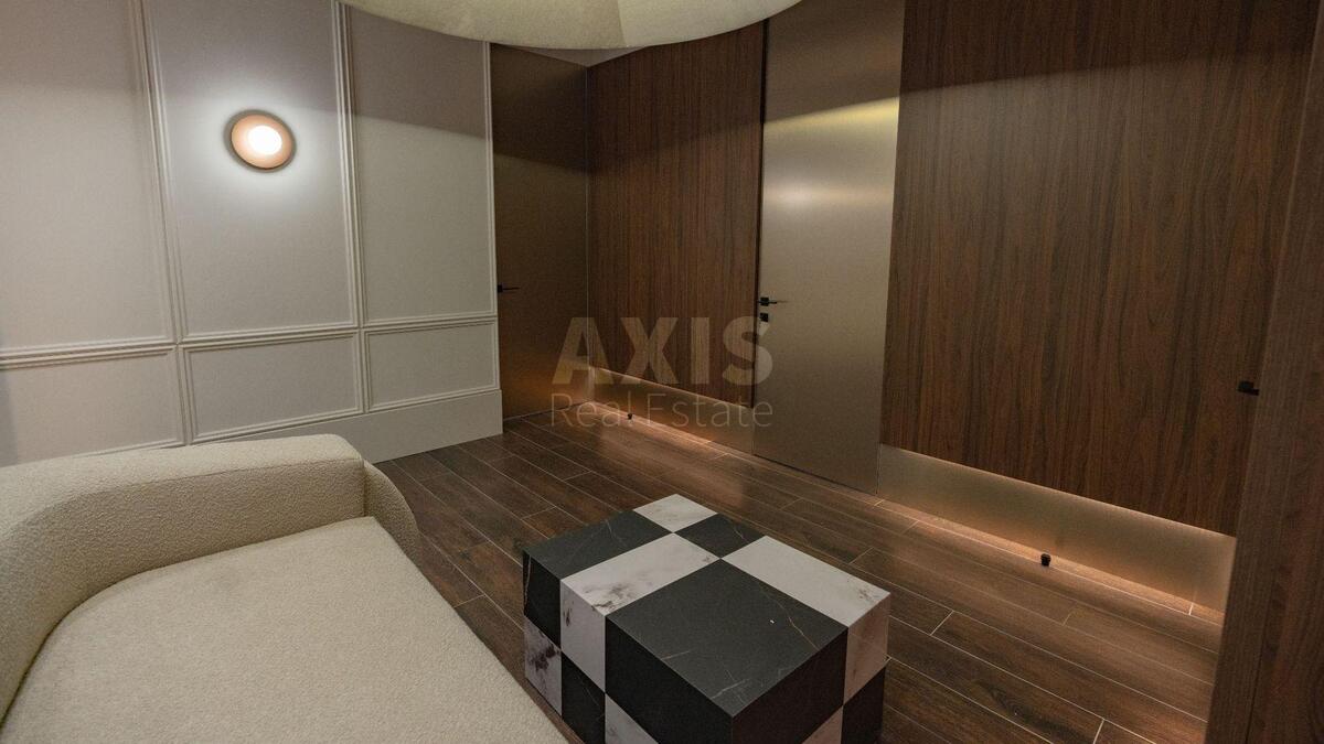 Office vul. Bul'varno-Kudrjavs'ka 15, 170m210