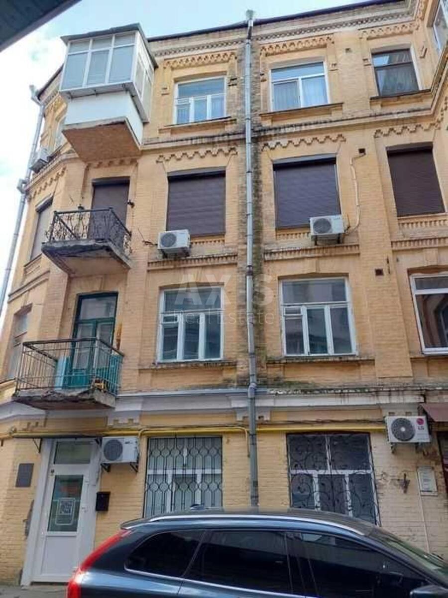 Об'єкт торгівлі вул. Михайлівська 22, 20м2