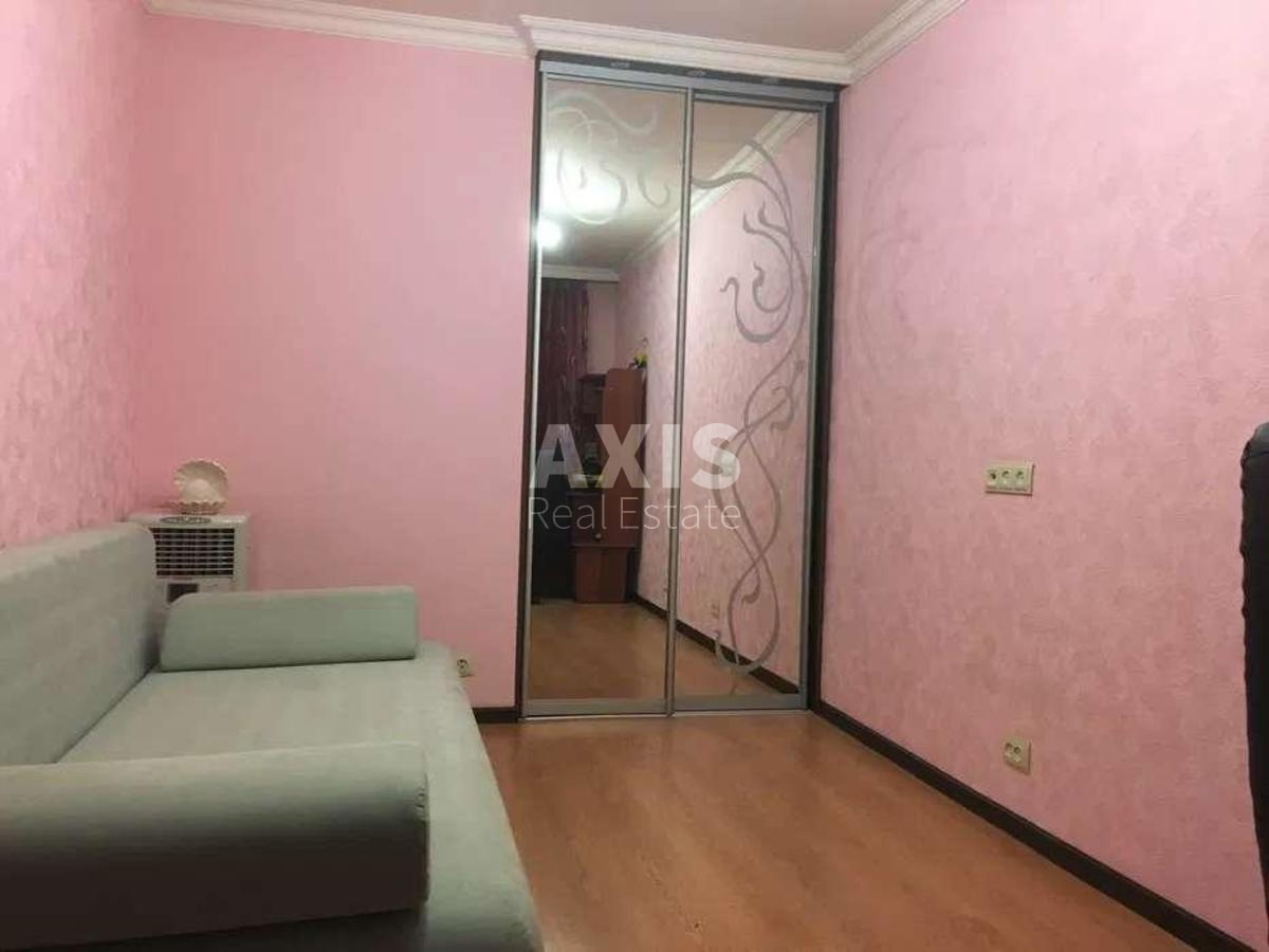 3k apartment vul. Vyborz'ka 8012