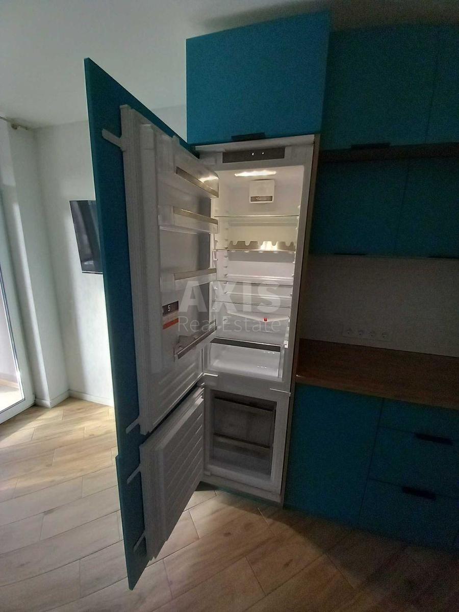 1k apartment vul. Saljutna 2Б10