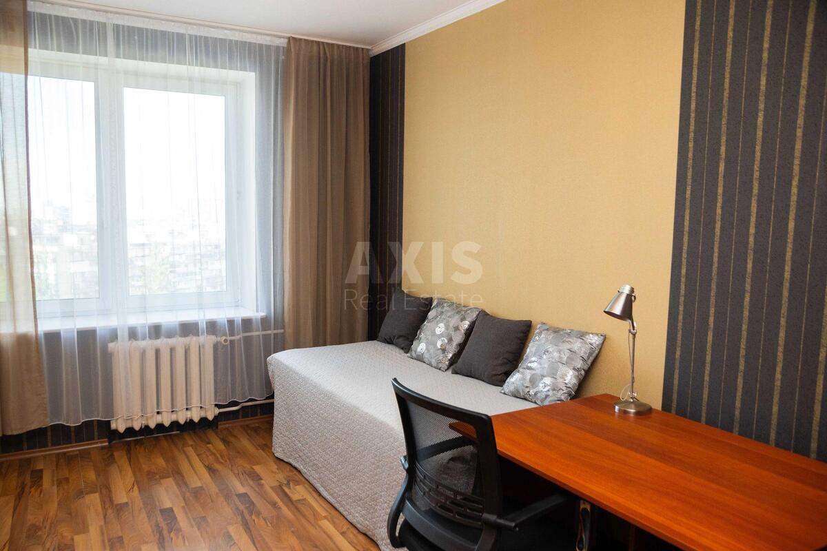 3k apartment pr-t Tychyny Pavla 16/27