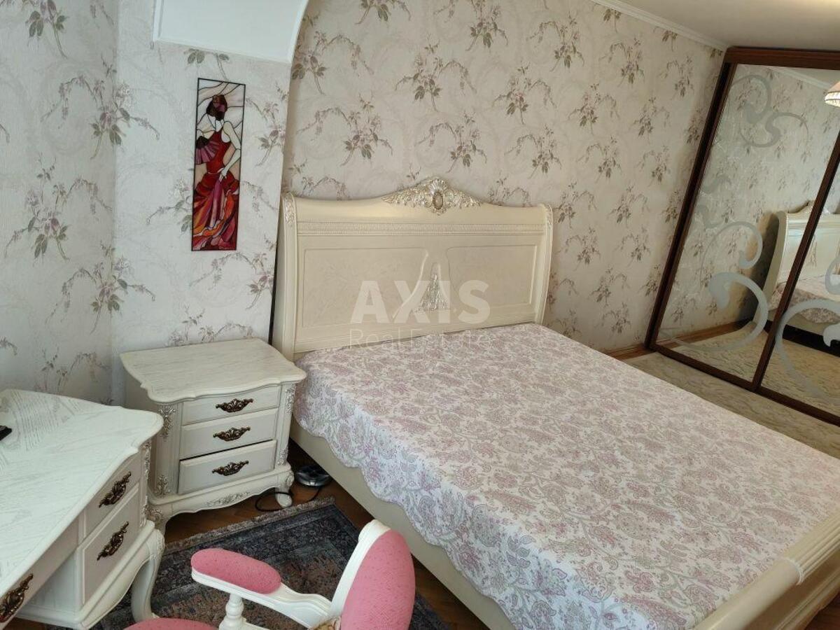 3к квартира пр-т Героев Сталинграда 24А4