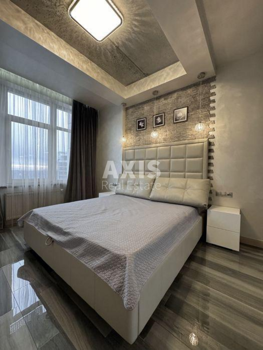 1k apartment vul. Dragomyrova Myhajla 185
