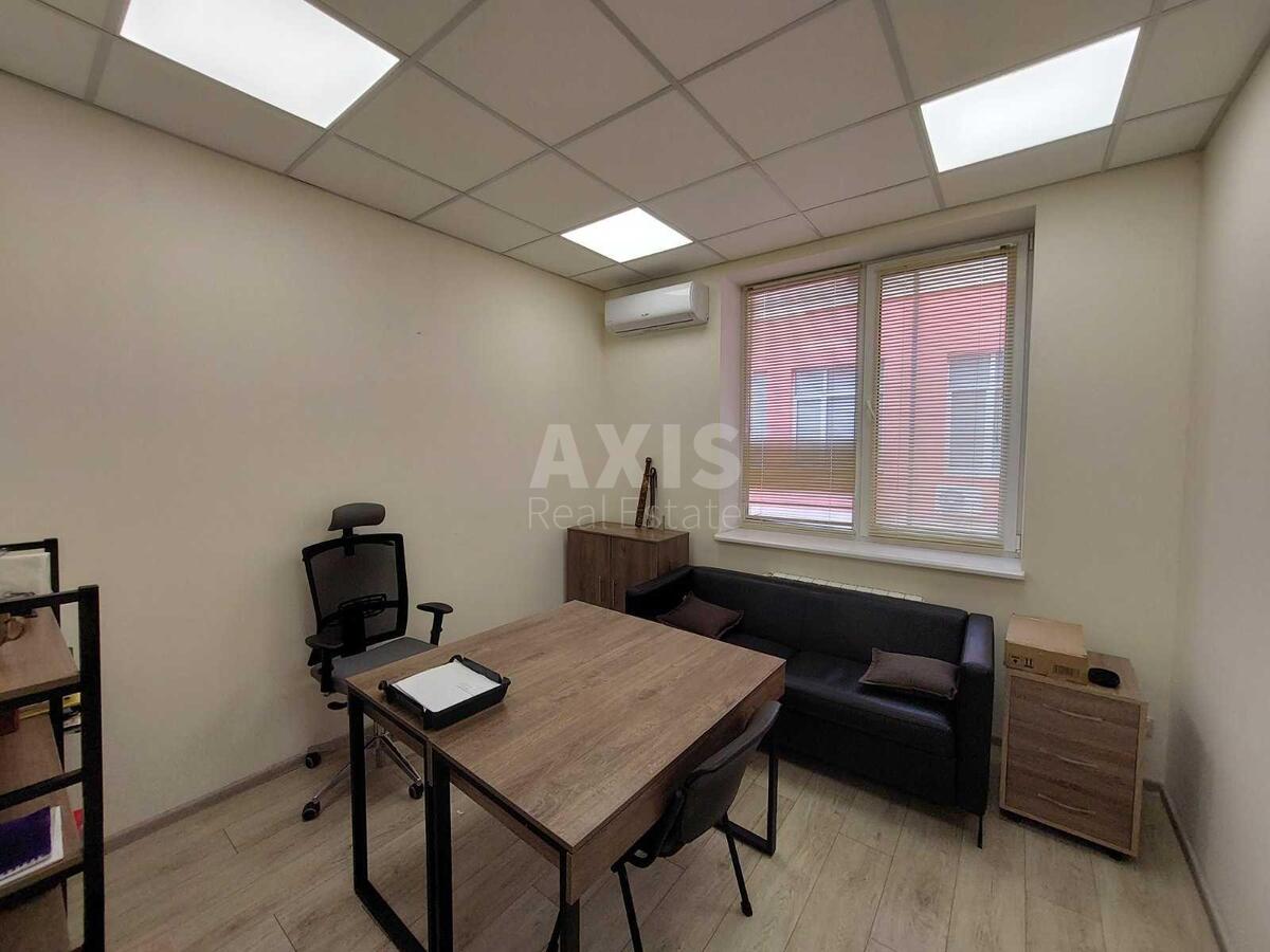 Office vul. Glybochyc'ka 17, 95m26
