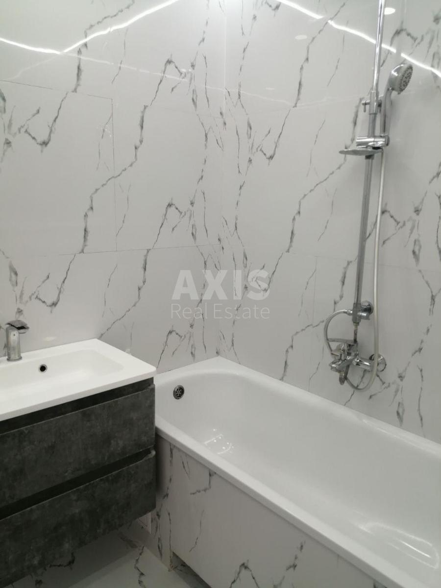 3k apartment vul. Irynyns'ka 35