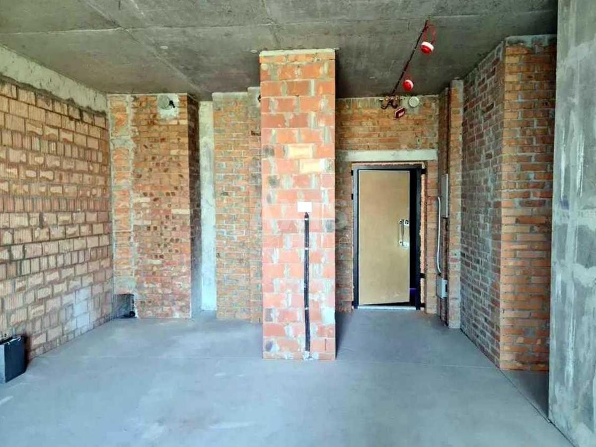 3k apartment vul. Dragomyrova Myhajla 18