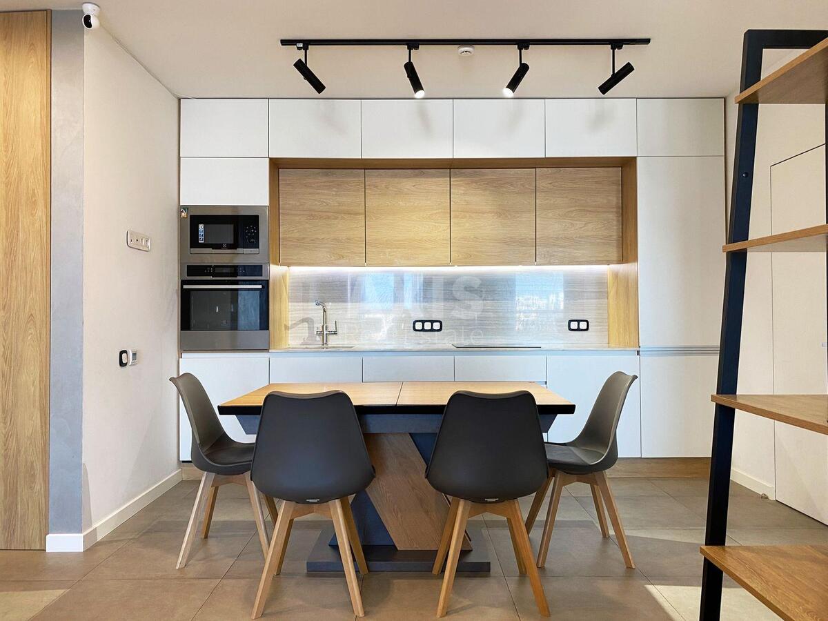 3k apartment vul. Dragomanova 2Б