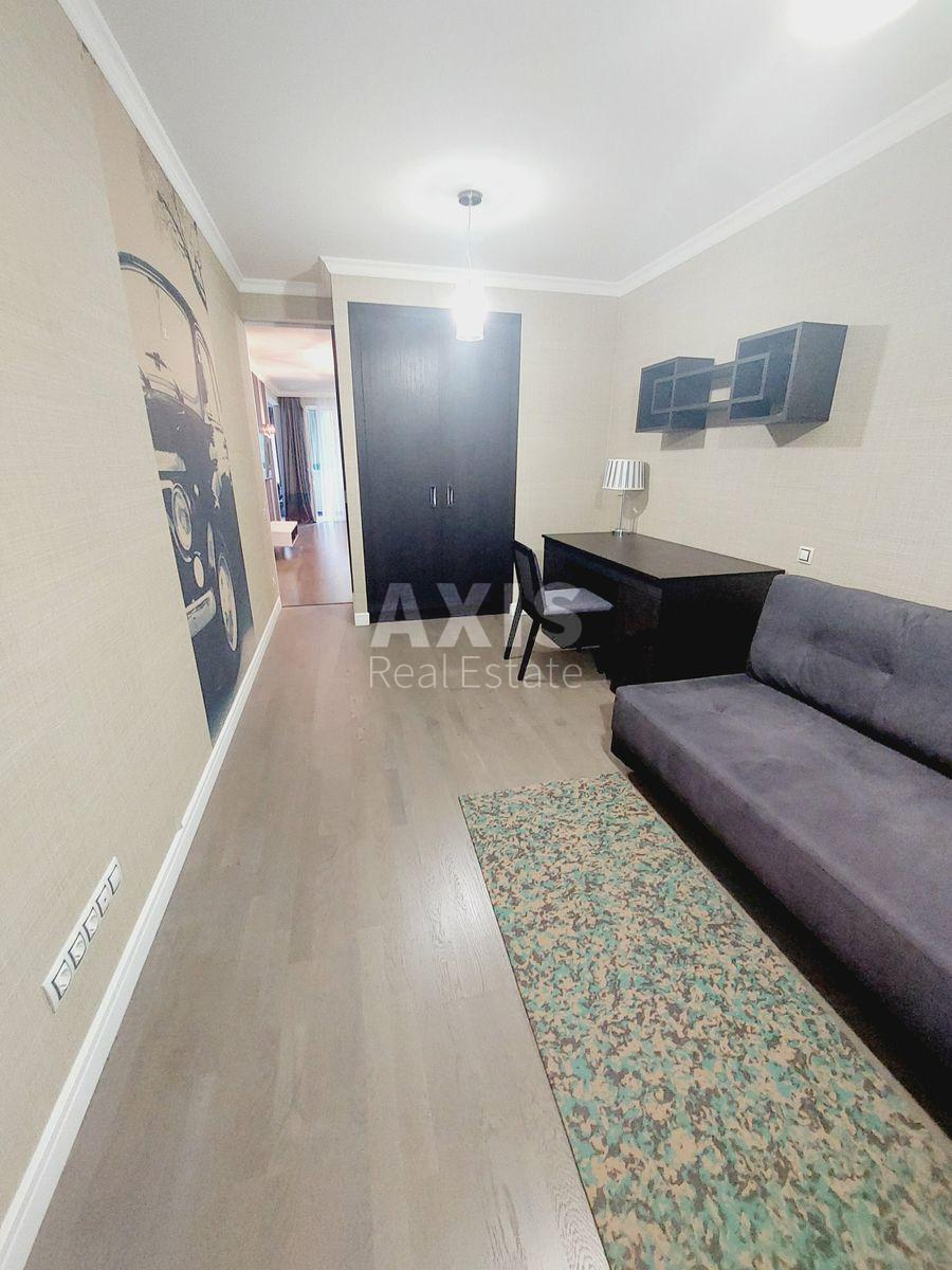 3k apartment vul. Barbjusa Anri 22/2610