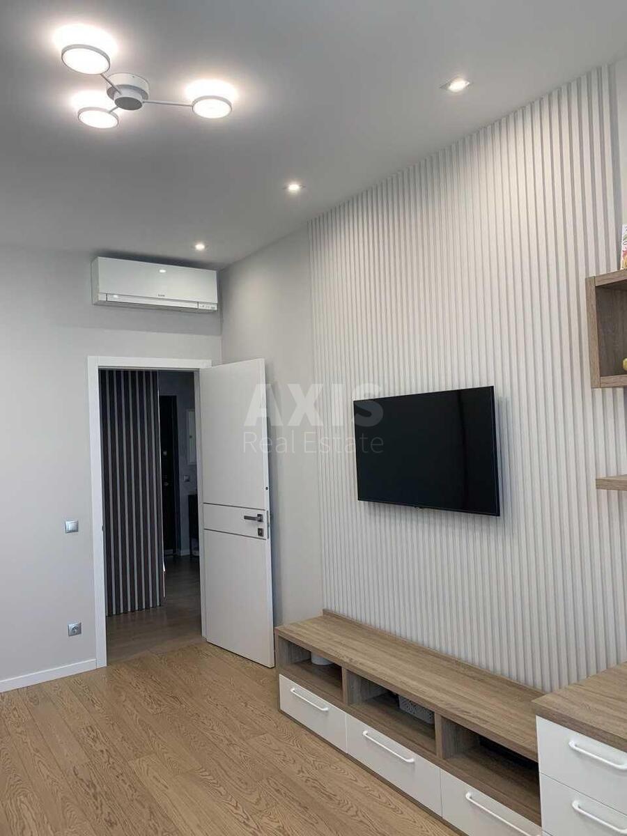 4к квартира ул. Деловая 1/25730211