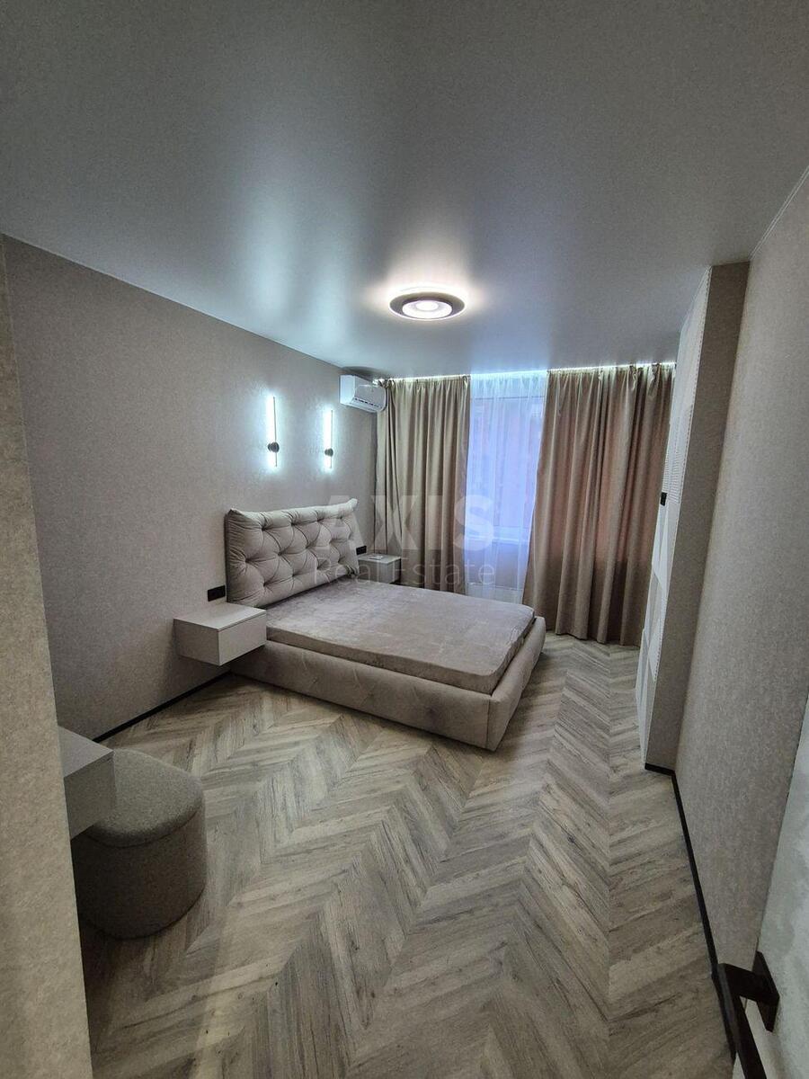 1k apartment vul. Oleksandra Olesja 171