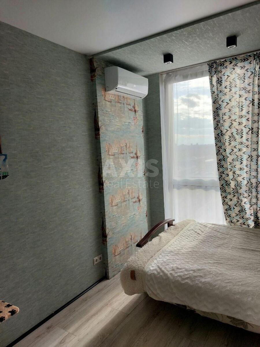 1k apartment vul. Saljutna 2Б4