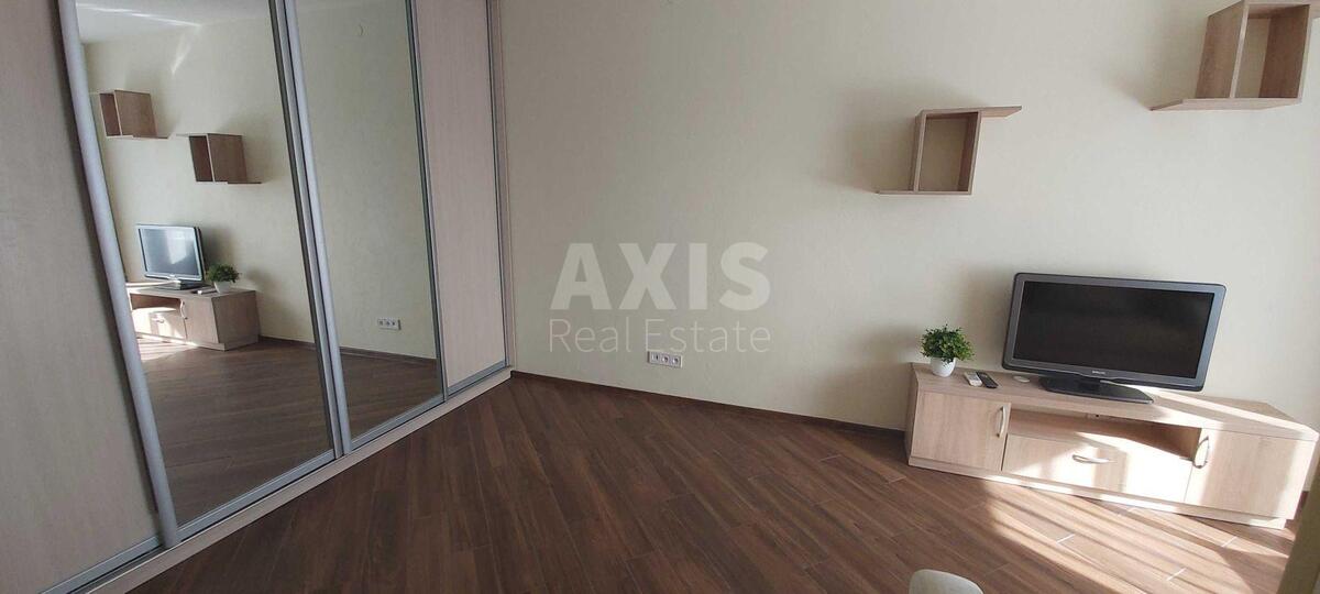 1k apartment vul. Vyborz'ka 872