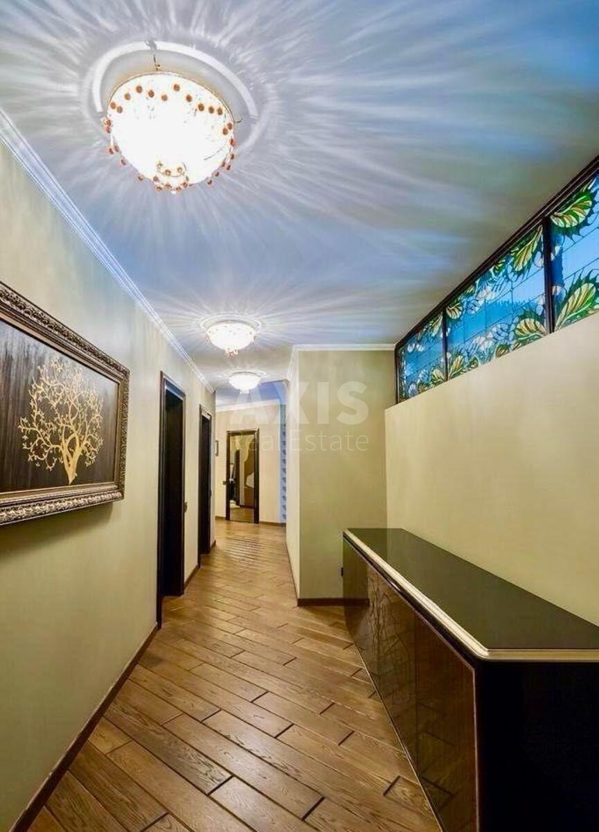 4k apartment vul. Instytuts'ka 1810