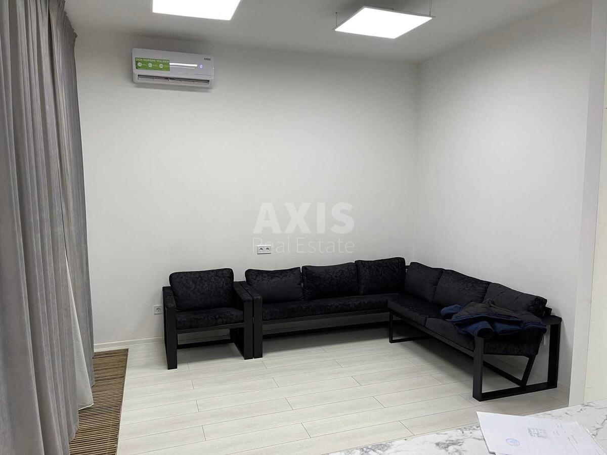 Office vul. Lyps'ka 9Б, 103m23