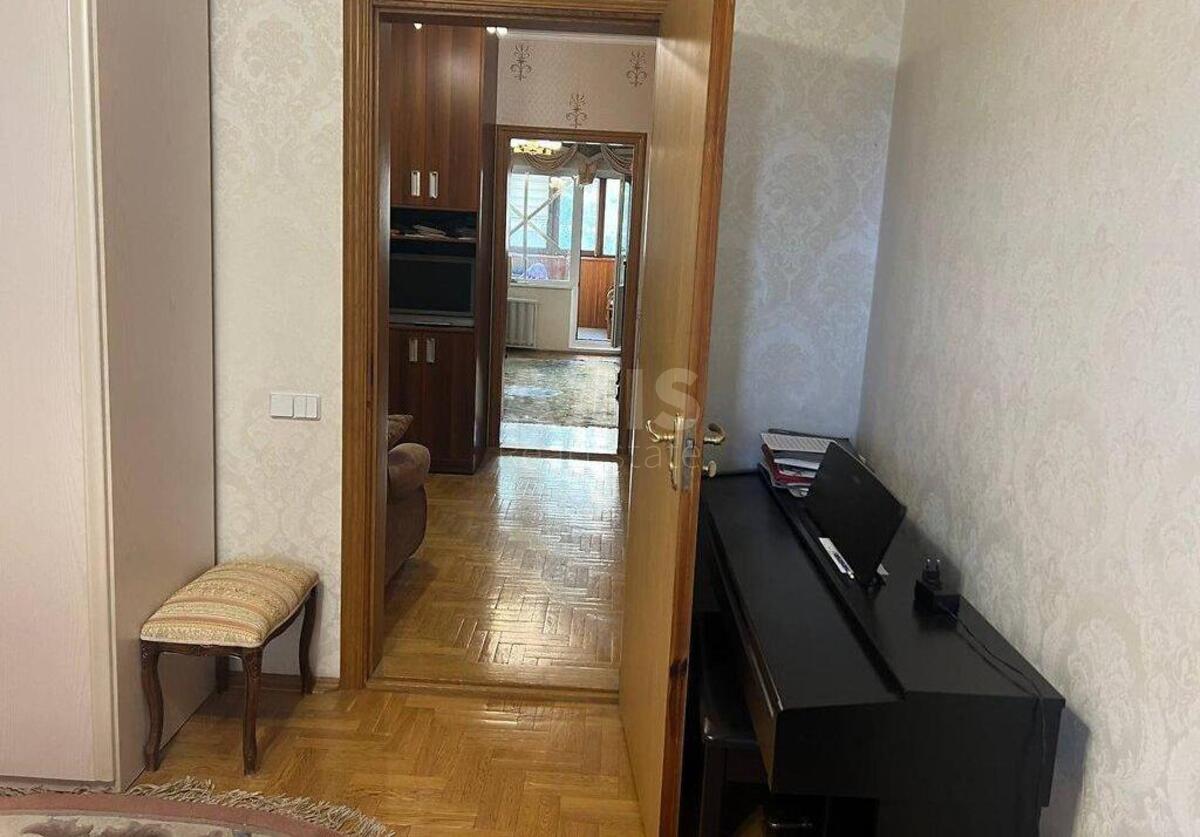 2к квартира ул. Драгоманова 14А5