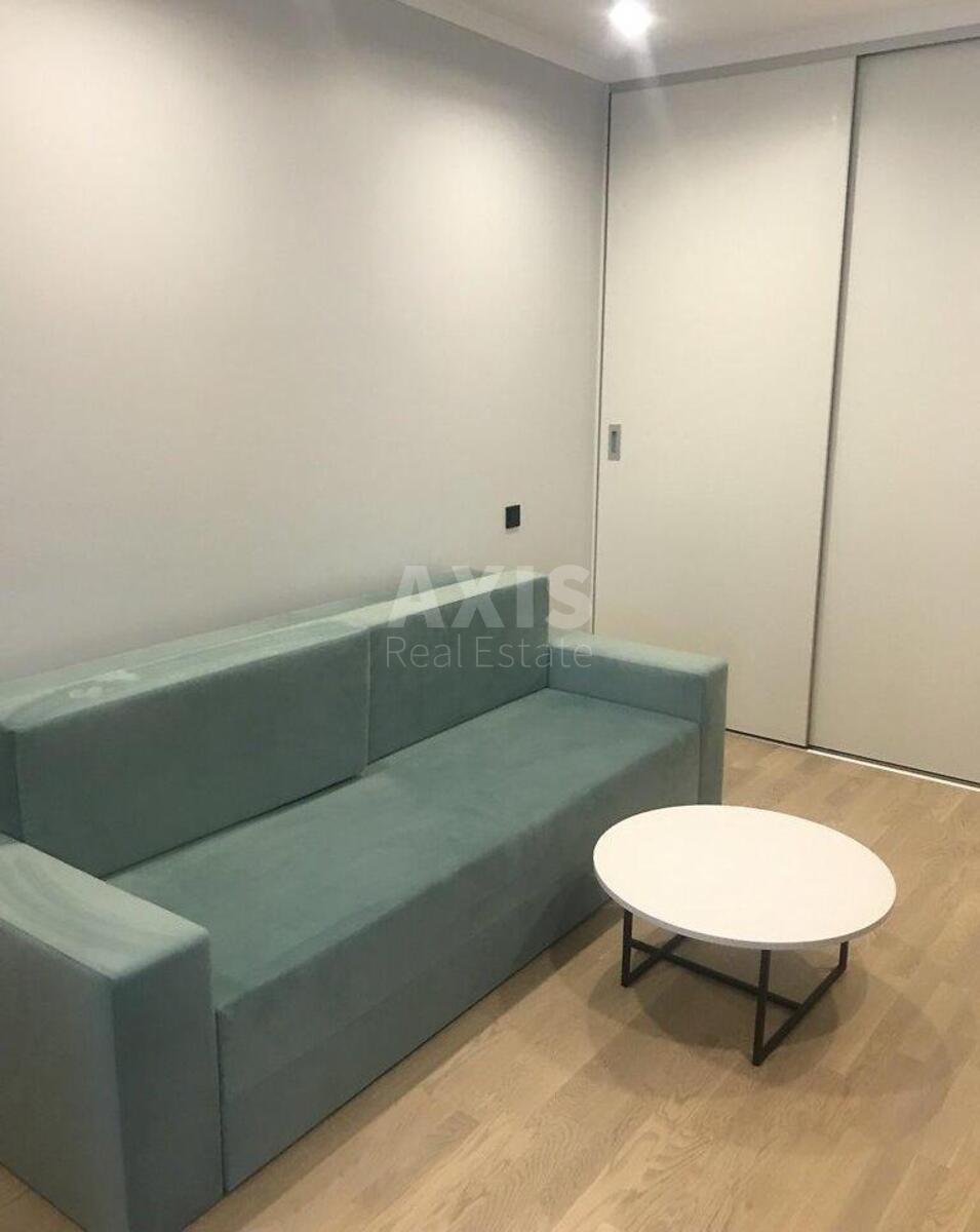 2k apartment vul. Glybochyc'ka 13/23