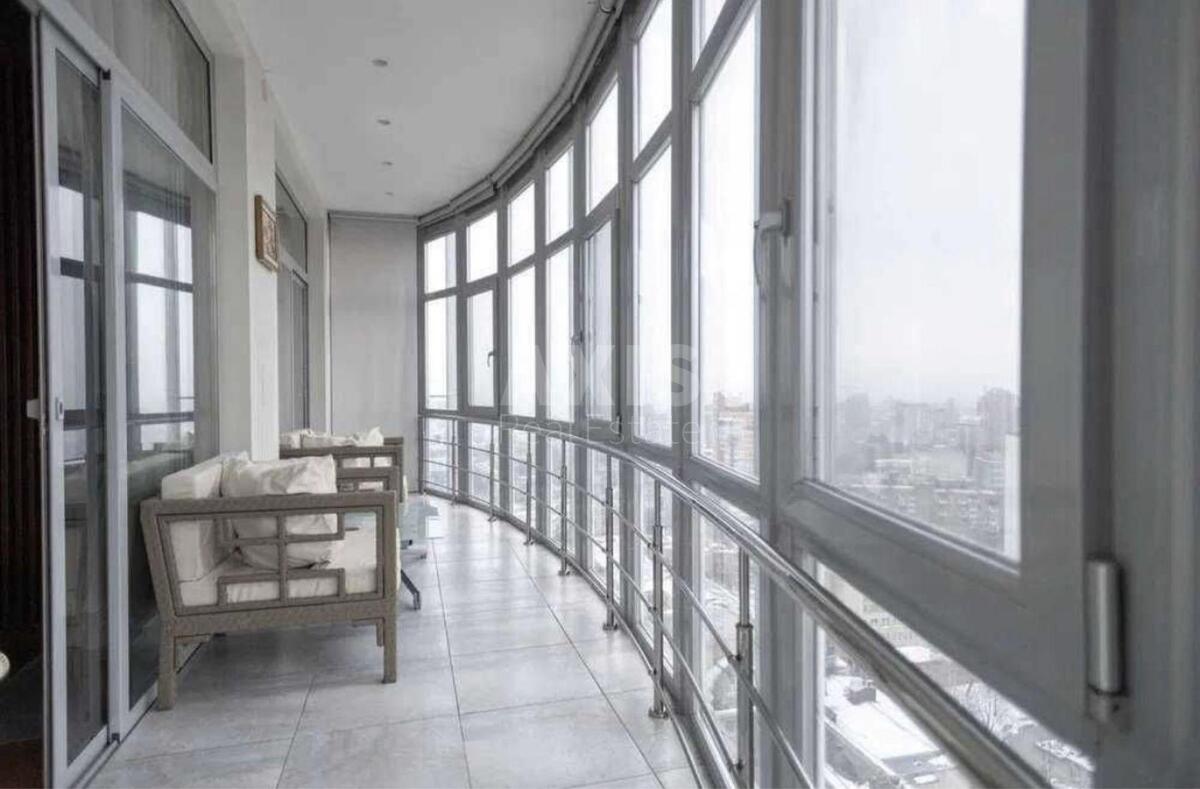 4k apartment vul. Panasa Myrnogo 1711