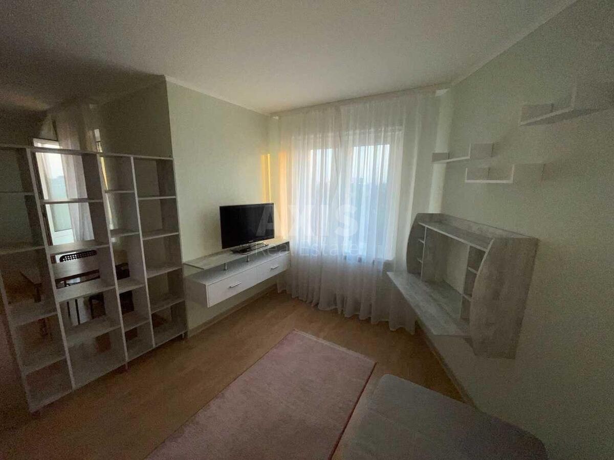 1k apartment pr-t Glushkova Akademika 6591002