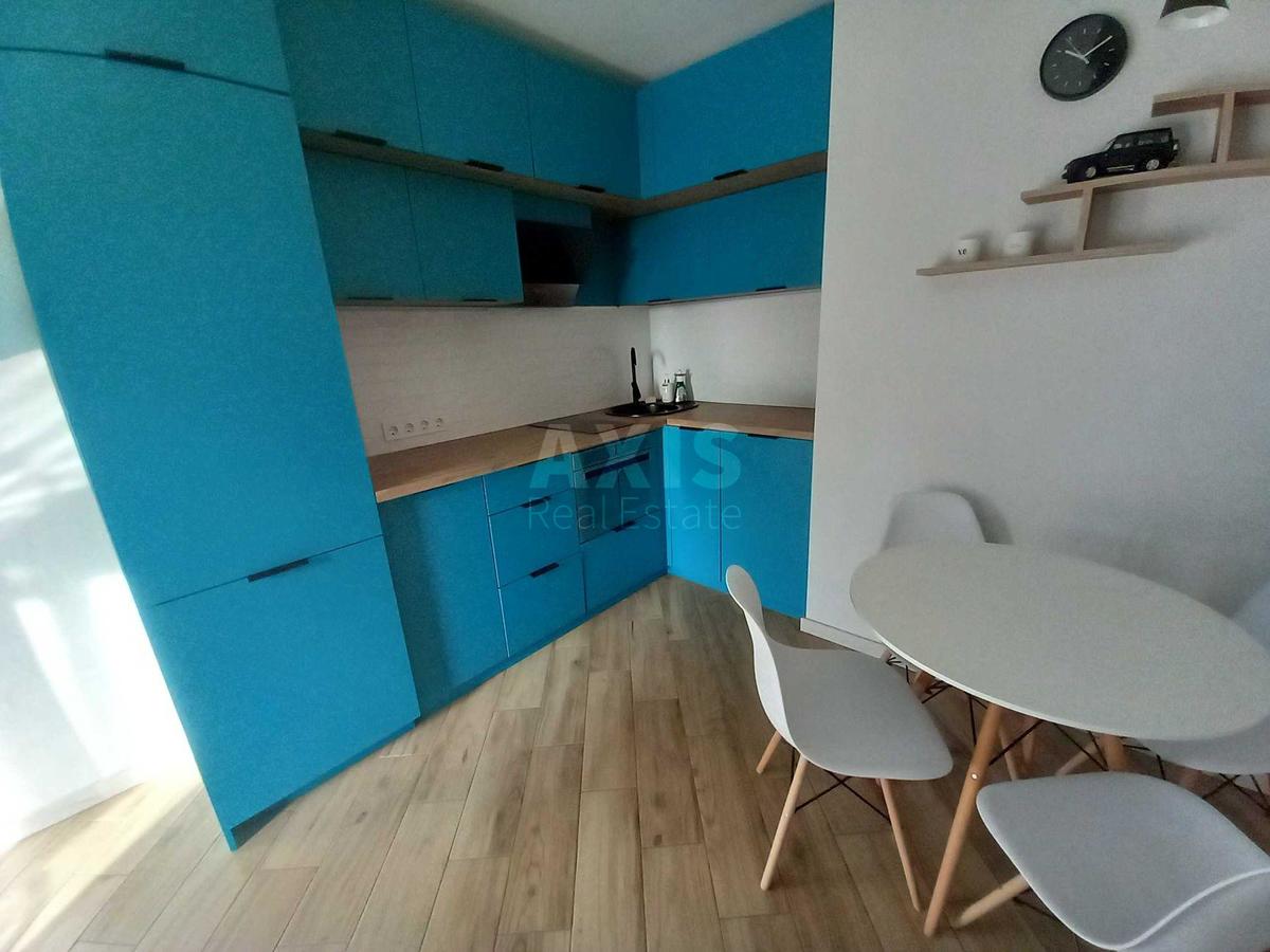 1k apartment vul. Saljutna 2Б7