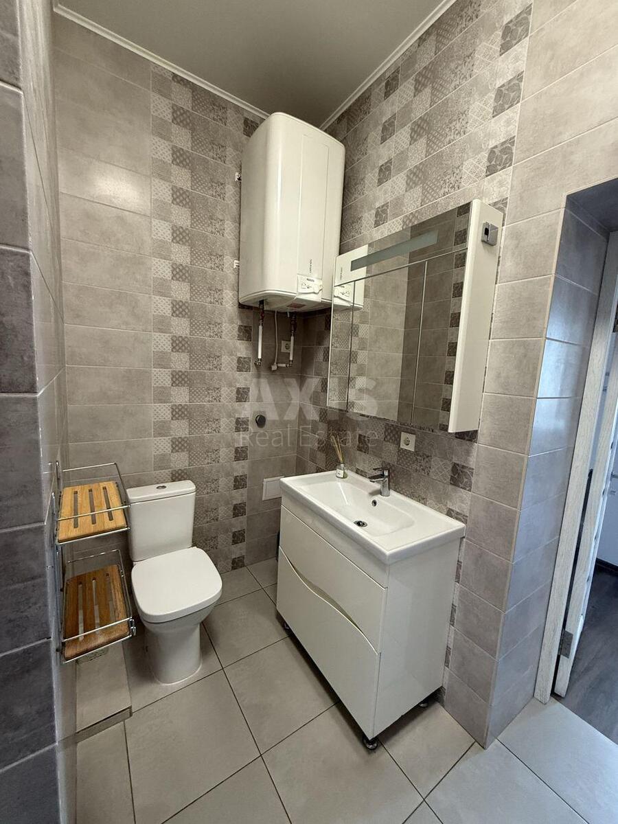 4k apartment vul. Antonovycha 47596255