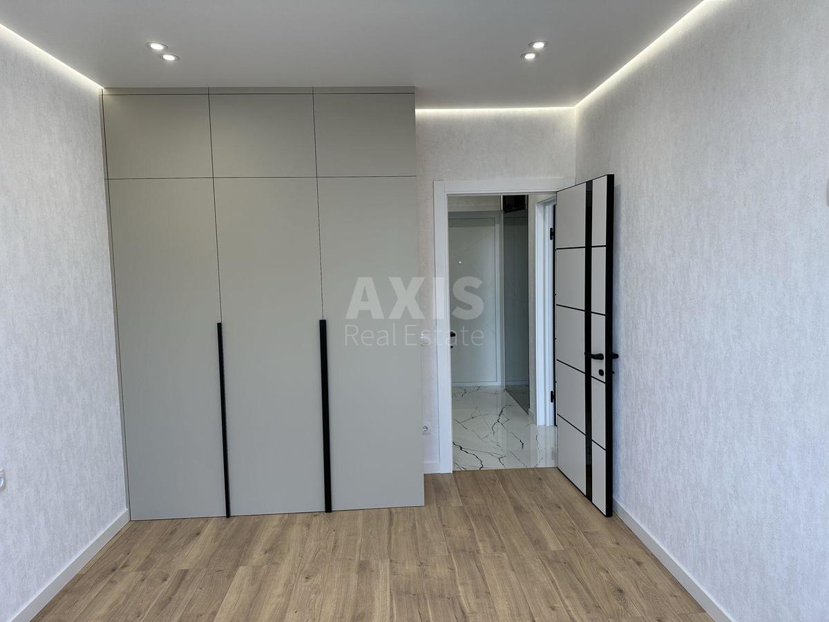 1k apartment vul. Rodyny Kristeriv 204