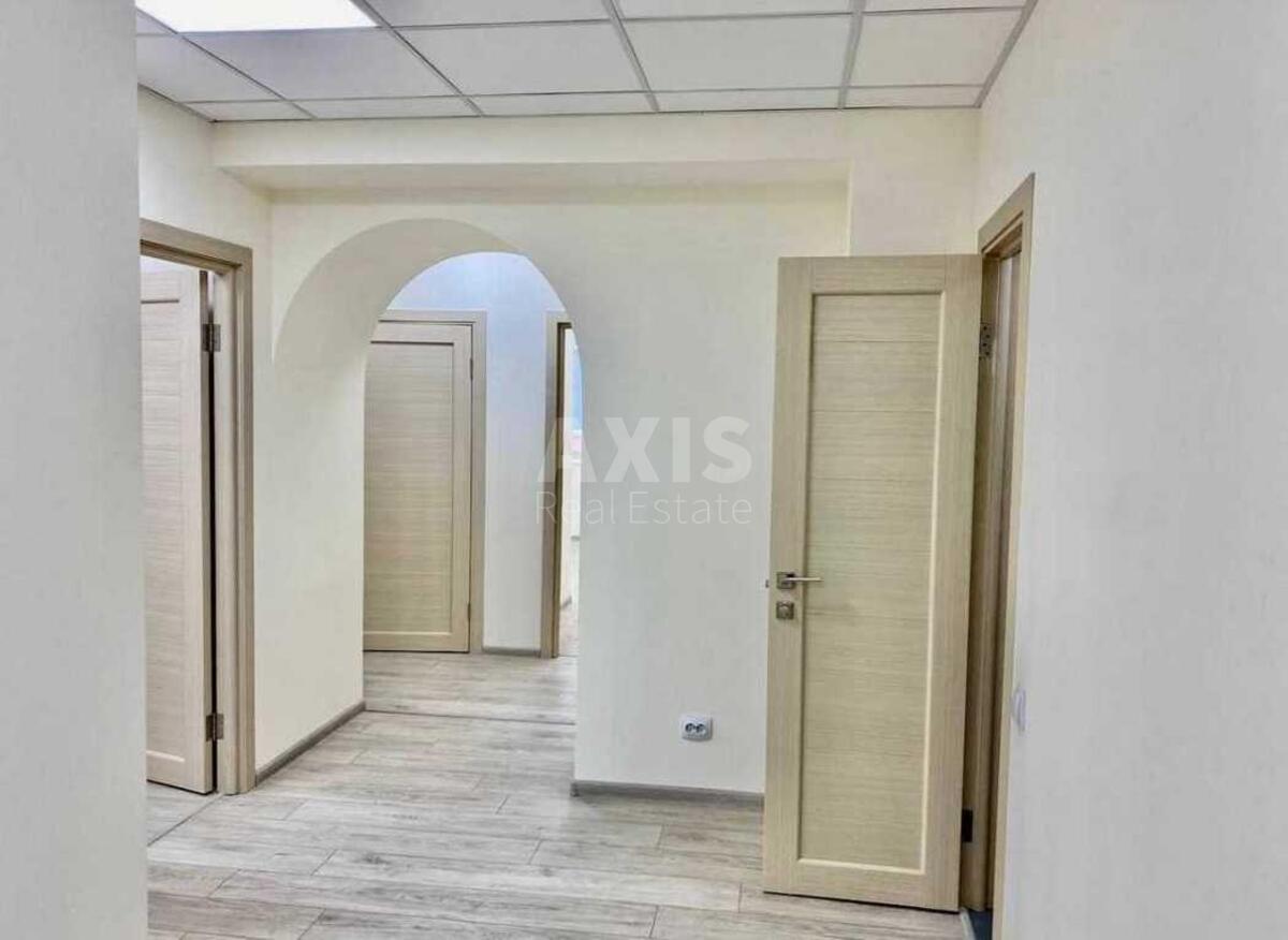 Office vul. Glybochyc'ka 17, 95m23