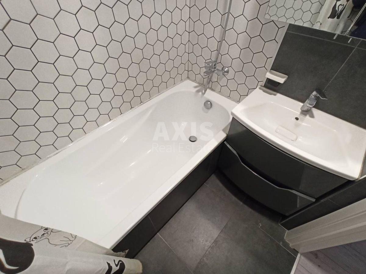 4k apartment vul. Trostjanec'ka 126