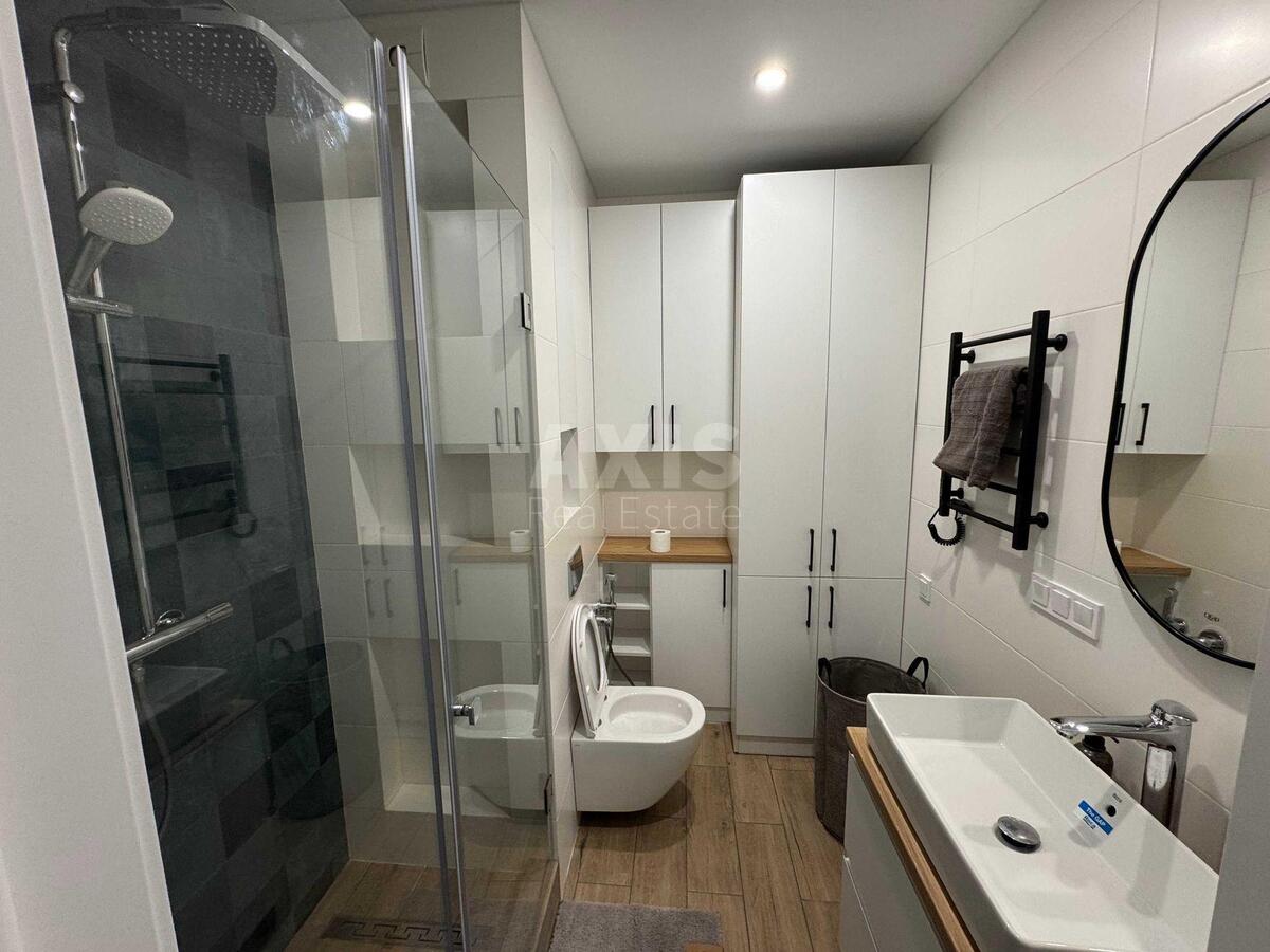 1k apartment vul. Zlatoustivs'ka 256