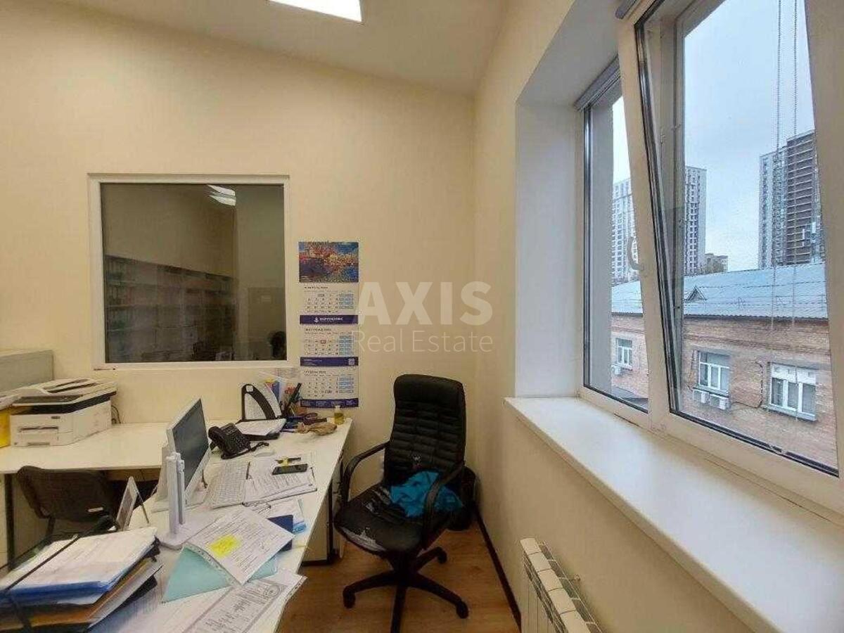 Office vul. Preobrazhens'ka 23, 66m26140711