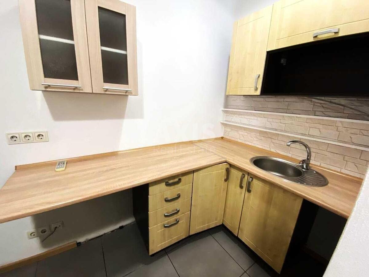 Office vul. Antonovycha 172, 320m26070214
