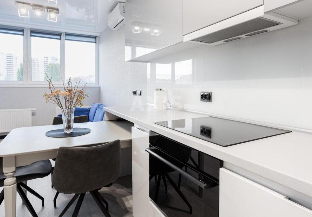 1k apartment prov. Jasynuvats'kyj 10611421