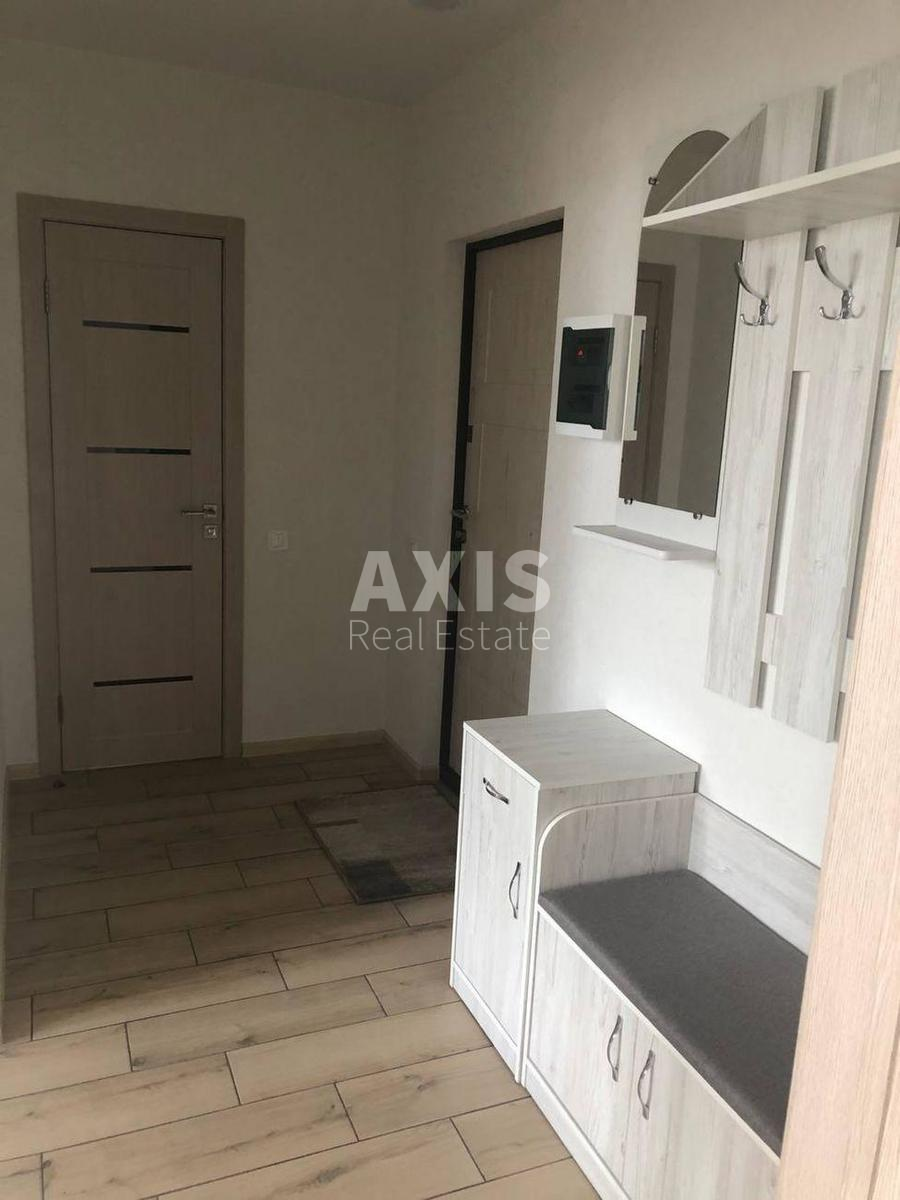 1k apartment pr-t Glushkova Akademika 6289994