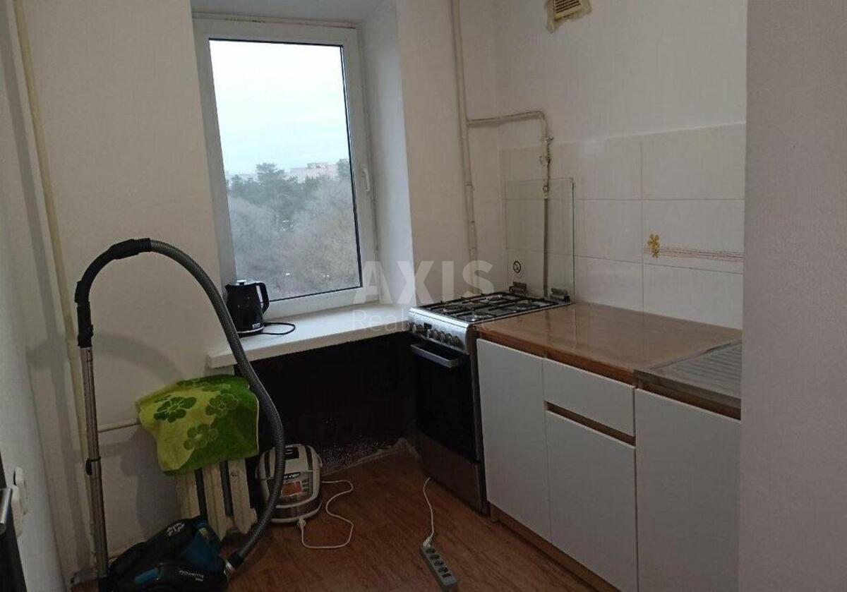 1k apartment vul. Alma-Atyns'ka 64А0