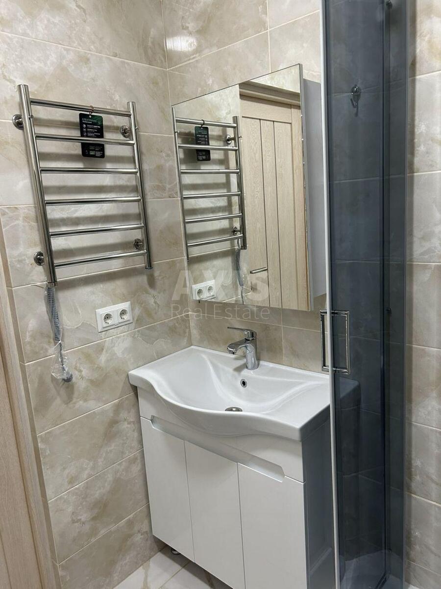 1k apartment vul. Saljutna 2Б581318