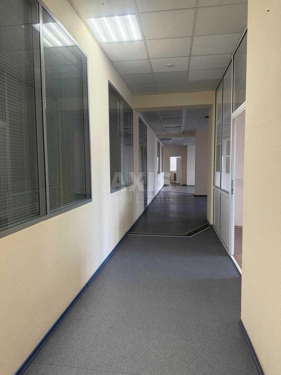 Офис ул. Сверстюка Евгения 2Б, 362м2624156