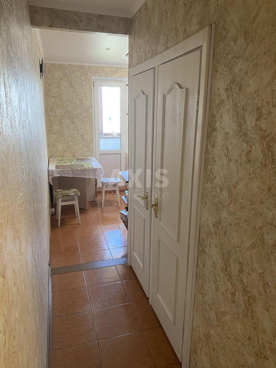 3k apartment pr-t Svobody 30617402