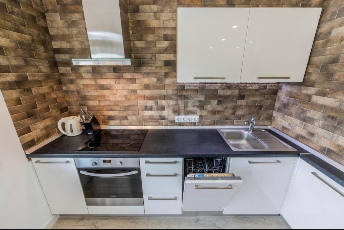 1k apartment vul. Jams'ka 526191414